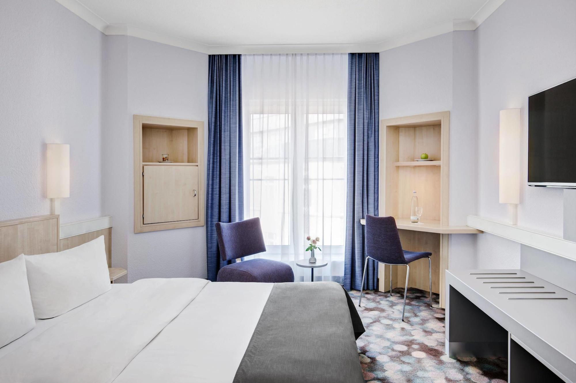 Intercityhotel 4*